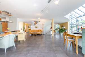 Wohnen auf höchstem Niveau – Einfamilienhaus mit Einliegerwohnung & Pool & Wintergarten – Die vollständige Adresse der Immobilie erhältst du vom Anbieter., 79588 Efringen-Kirchen – Vorschaubild 15