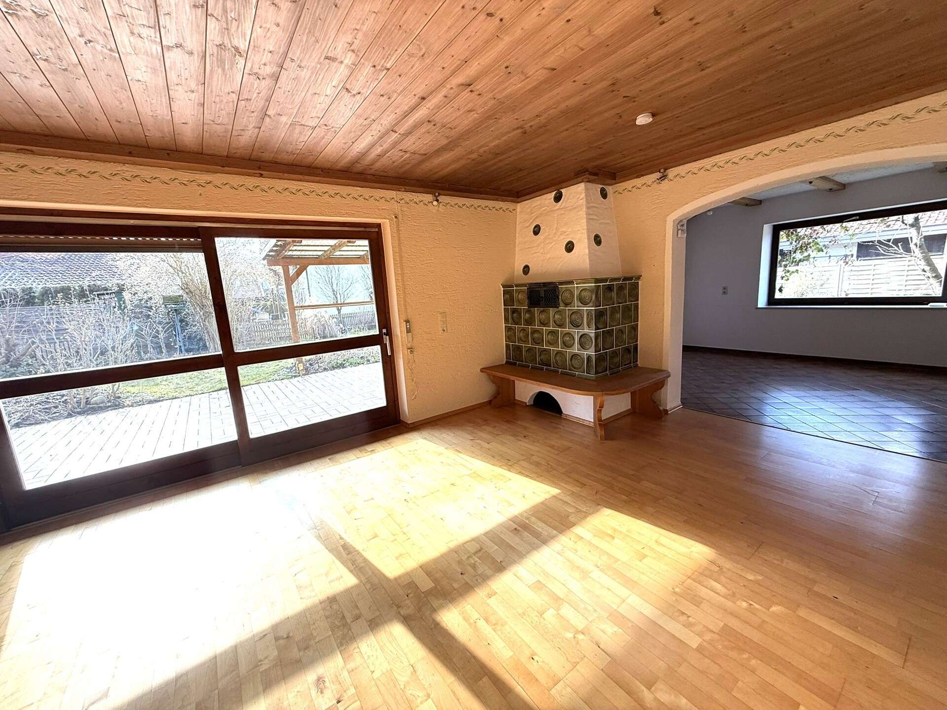 Immobilie in Fridolfing - attraktives idyllisches Familienheim in ruhiger Wohnlage - Bild 2