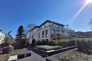 Exklusives Apartment mit Balkon in privater Wohnanlage in direkter Rheinnähe