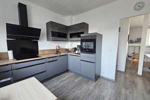 Haus-im-Haus-Feeling. Großzügige Maisonettewohnung im 2-Familienhaus mit Balkon und Dachloggia – Die vollständige Adresse der Immobilie erhältst du vom Anbieter., 42655 Solingen-Mitte, Solingen – Vorschaubild 8