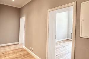 Kiel-Ravensberg, komplett sanierte, wunderschöne 3-Zimmer-Altbauwohnung mit Loggia  im EG – Ahlmannstraße 24, 24118 Ravensberg, Kiel – Vorschaubild 2