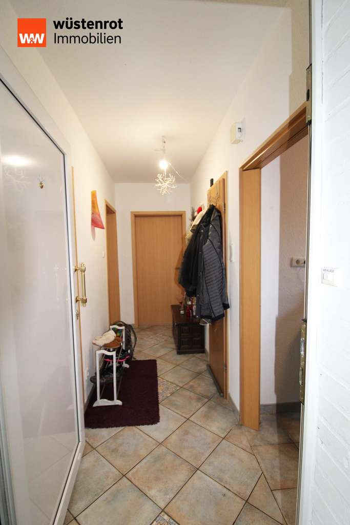 Immobilie in Meppen - Sehr schöne, kleine ETW mit ca. 65 m² Wohnfläche im 1.OG  in Meppen zentrumnah zu verkaufen. - Bild 2