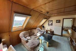 Großzügiges Einfamilienhaus: Gepflegte Immobilie mit Sauna, Garten und Garage – Die vollständige Adresse der Immobilie erhältst du vom Anbieter., 99820 Hörselberg-Hainich – Vorschaubild 2
