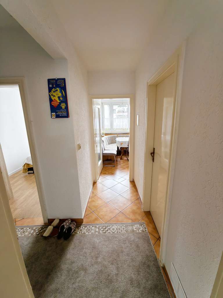 Immobilie in Karlsfeld - 3-Zimmer Erdgeschoss-Wohnung mit Balkon in Karlsfeld - ohne Maklerprovision  - Bild 2