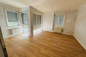 2- Zimmer - Erdgeschosswohnung -Gestaltungsspielraum für kreative Köpfe und handwerklich Begabte – 64289 Kranichstein, Darmstadt – Vorschaubild 2