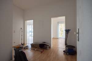 Geräumige & Helle 2-Zimmer-Wohnung mit Tageslichtbad in Lindenthal| Aufzug und Tiefgarage ** – 4158 Lindenthal, Leipzig – Vorschaubild 7