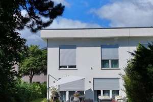 Privatverkauf - Wohnen in Ihrer grünen Oase - ideal für Familien mit Kindern! – Die vollständige Adresse der Immobilie erhältst du vom Anbieter., 14165 Zehlendorf, Berlin – Vorschaubild 1