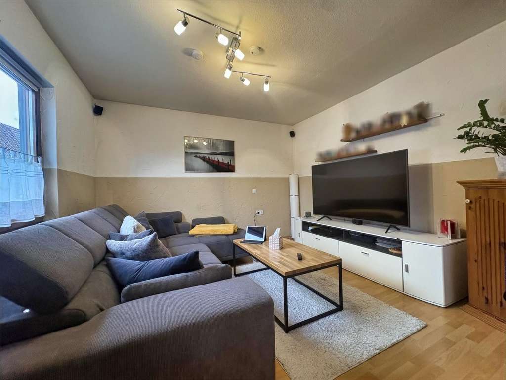 Immobilie in Haigerloch - Liebevoll modernisiertes Bauernhaus mit viel Platz - Bild 2