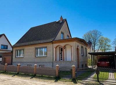 Einfamilienhaus in Alt Ruppin-
Geräumiges Haus in ruhiger Wohnlage