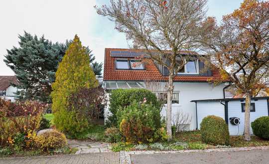 Familienfreundliches EFH, ELW, große Fläche, PV und Einliegerwohnung in Metzingen