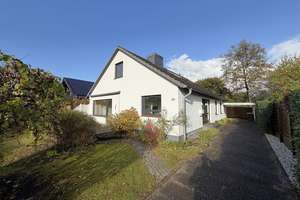 5 Zimmer Einfamilienhaus mit Vollkeller in beliebter Lage von Pinneberg - Waldenau – Die vollständige Adresse der Immobilie erhältst du vom Anbieter., 25421 Pinneberg – Vorschaubild 1
