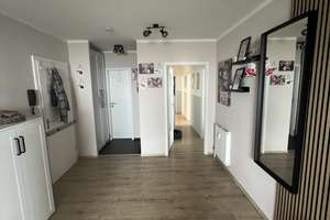 Ansprechende 4-Zimmer-Wohnung mit spektakulärer Aussicht mit Balkon in Wuppertal – Am Eckbusch 35, 42113 Uellendahl-Katernberg, Wuppertal – Vorschaubild 3