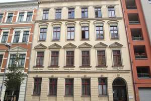 attraktive 1-Raumwohnung mit Einbauküche in der Seniorenresidenz am Südplatz