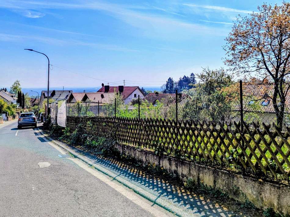 Straßenansicht