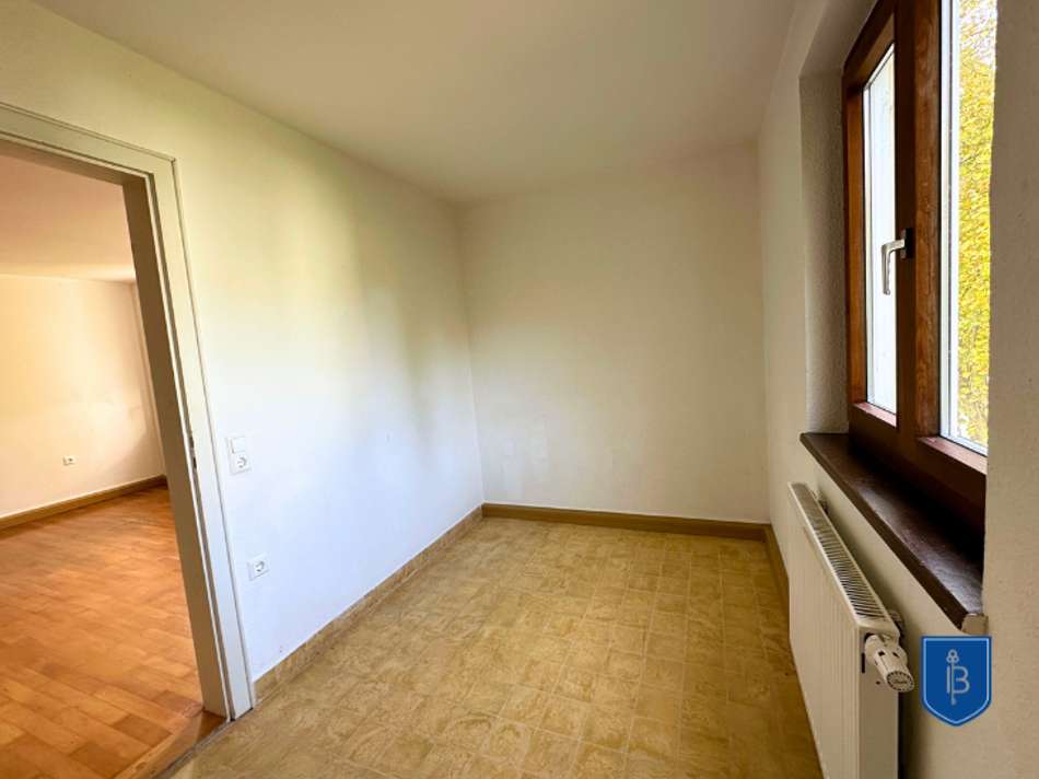 Zimmer/ Küche möglich