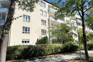 IMMOBILIEN SCHNEIDER - Englschalking -renovierte schöne 2 Zimmer Wohnung mit Süd-Balkon – 81929 Englschalking, München – Vorschaubild 13