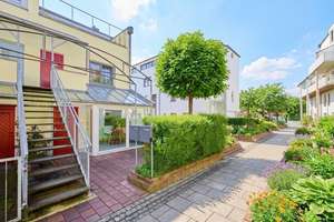 *SONNENHOF - WOHNEN NEU GEDACHT! Wie ein eigenes Haus: Maisonette mit Garten und TG-Stellplatz!* – Die vollständige Adresse der Immobilie erhältst du vom Anbieter., 86159 Antonsviertel, Augsburg – Vorschaubild 1