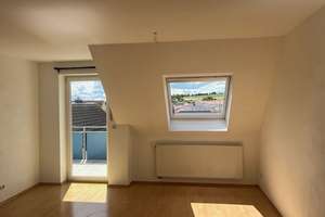 *KURZFRISTIG BEZIEHBAR* Helle 3 Zimmer-Dachwohnung mit Balkon in sonnenverwöhnte Lage und schönem  – Die vollständige Adresse der Immobilie erhältst du vom Anbieter., 97437 Haßfurt – Vorschaubild 7