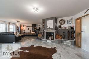 Wohnen mit Stil: Großzügiges Haus mit 6 Zimmern, Wintergarten, Doppelgarage, Kamin & Einliegerwhg! – Die vollständige Adresse der Immobilie erhältst du vom Anbieter., 74211 Leingarten – Vorschaubild 3