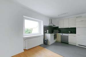 ANFRAGESTOPP - 3-Familienhaus mit Garage, Terrasse und Eingang von zwei Seiten – Die vollständige Adresse der Immobilie erhältst du vom Anbieter., 66879 Steinwenden – Vorschaubild 2