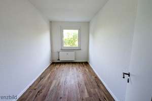 Frisch sanierte 2-Raum-Wohnung mit Loggia in Grünau – Schönauer Ring 39, 4205 Schönau, Leipzig – Vorschaubild 4