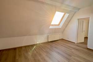 Außergewöhnliche 5-Zimmer-Maisonettewohnung mit Dachterrasse und Fernblick im Dortmunder Süden – Am Großen Stück 4, 44287 Berghofen, Dortmund – Vorschaubild 7