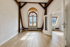 4 - Zimmer -  Dachgeschosswohnung mit Terrasse in Spandau! – Kurstraße 4, 13585 Spandau (Ortsteil), Berlin – Vorschaubild 2