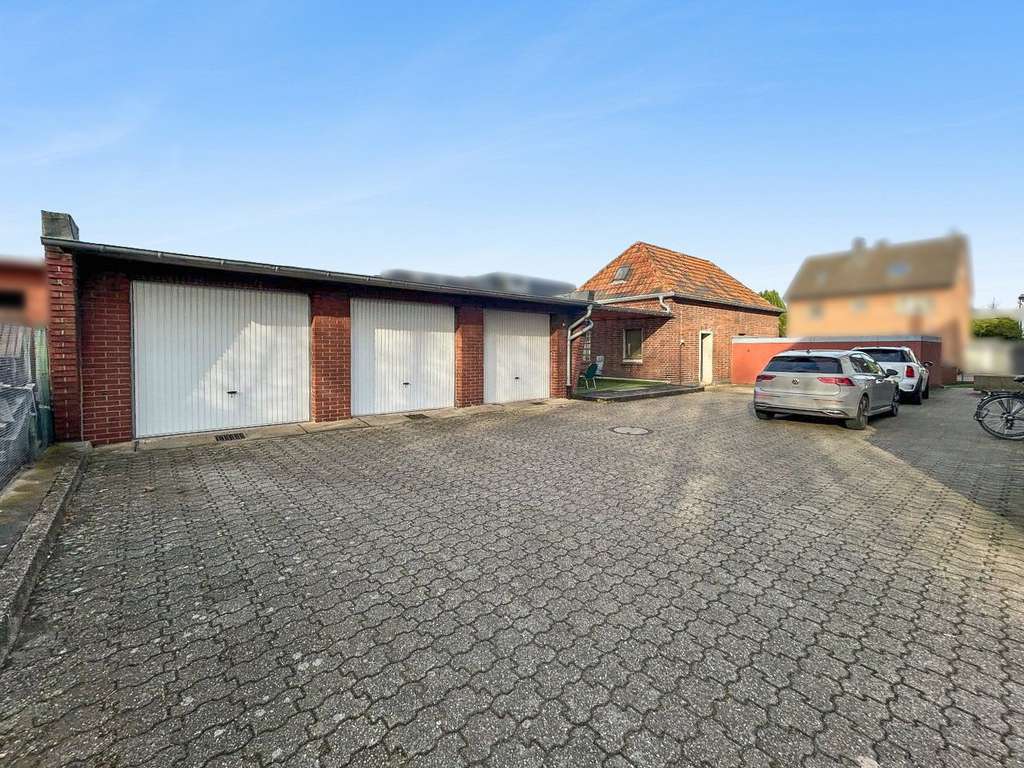 Immobilie in Neukirchen-Vluyn - Voll vermietetes 6-Familienhaus in Neukirchen-Vluyn (Vluyn) - Bild 1