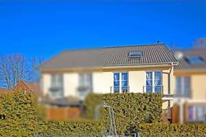 Gepflegtes Reihenmittelhaus in Oststeinbek mit 2 Bädern und 5 Zimmer