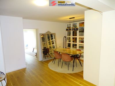 3,5-Zimmer-Wohnung mit zwei Balkonen grenznah