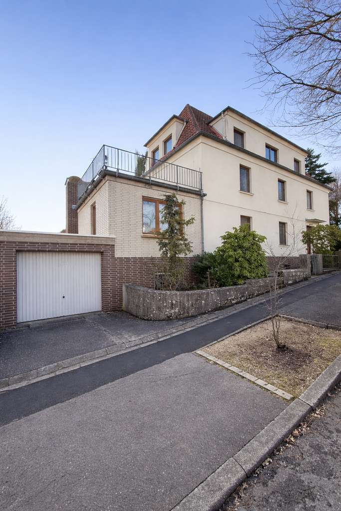 Immobilie in Bad Hersfeld - Investieren & Vermieten: 3 Wohneinheiten auf 800 m² Grundstück und 290m² Wohnfläche - Bild 0