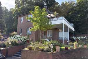 Modernisierte Zweifamilienvilla in Waldrandlage von Osnabrück – Osnabrück – Vorschaubild 1