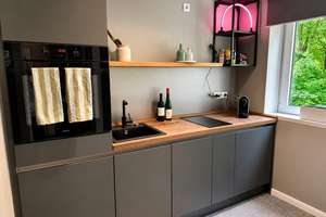 Stilvolle Design-Wohnung in Barmbek-Süd - 48 m2 vollmöbliert & sofort bezugsbereit! – Reyesweg 25a, 22081 Barmbek-Süd, Hamburg – Vorschaubild 2
