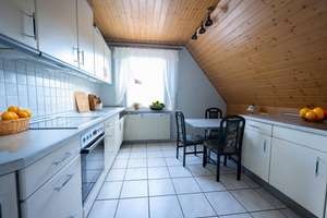 Vielseitiges Haus mit zwei Wohneinheiten und zusätzlichem großen Baugrundstück in Wagenfeld – Die vollständige Adresse der Immobilie erhältst du vom Anbieter., 49419 Wagenfeld – Vorschaubild 6