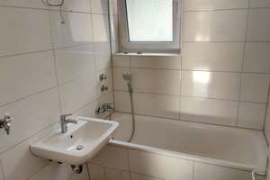 Geräumige 3 Zimmerwohnung mit Balkon - frisch saniert!! – Gerhart-Hauptmann-Straße 6, 47226 Rheinhausen-Mitte, Duisburg – Vorschaubild 8