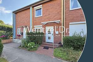 Gestalten Sie Ihr neues Zuhause: Reihenhaus mit Südwest-Garten und viel Potenzial – Wentzel Dr. – Die vollständige Adresse der Immobilie erhältst du vom Anbieter., 22175 Bramfeld, Hamburg – Vorschaubild 1