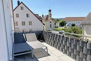 Zentral Wohnen am Sulzpark: 3-Zimmer-DG-Whg. mit Aufzug, EBK u. TG-Stellplatz in sonniger Lage – Neumarkter Str. 6, 92339 Beilngries – Vorschaubild 9