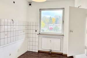 Schöne und helle 3-Zimmerwohnung mit 2 Balkonen, Schwimmbad und Tiefgaragenplatz – Die vollständige Adresse der Immobilie erhältst du vom Anbieter., 40472 Lichtenbroich, Düsseldorf – Vorschaubild 8