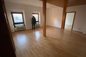 Helle 2-Zimmer Wohnung mit EBK in Pforzheim Nordstadt – Ispringer Straße 9, 75177 Nordstadt, Pforzheim – Vorschaubild 1