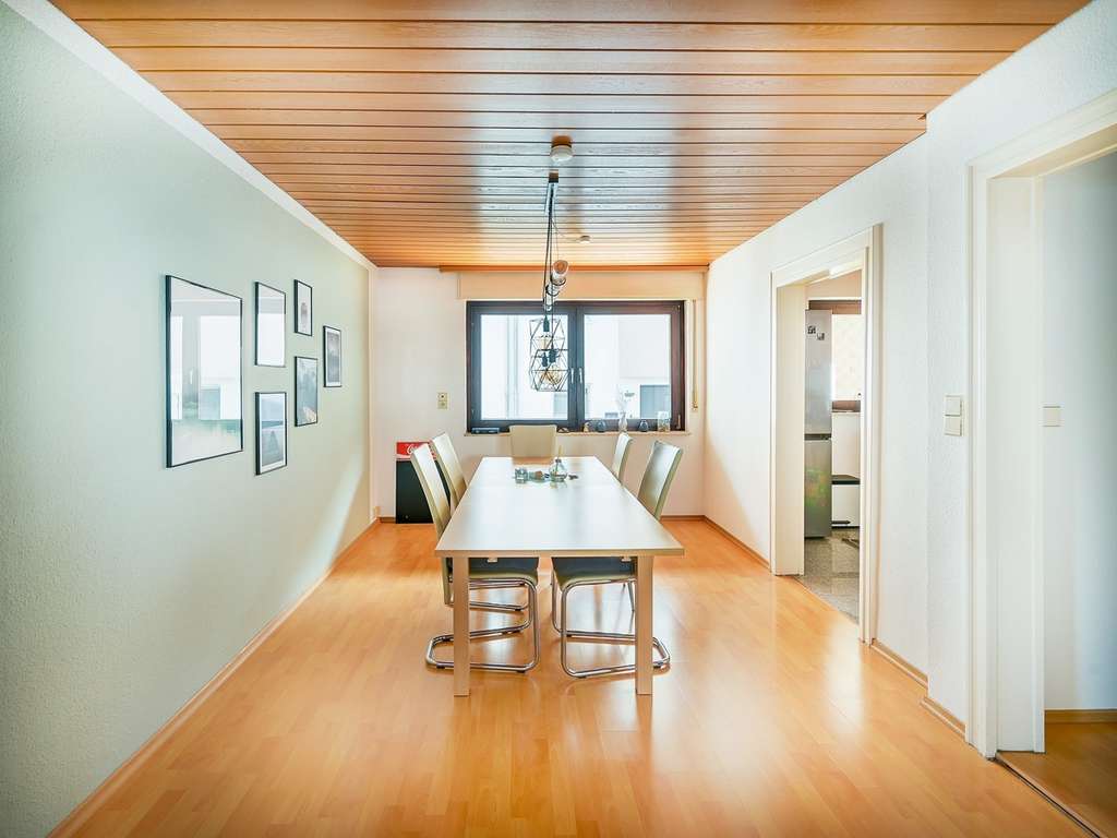 Immobilie in Pfinztal - Attraktives vollvermietetes Dreifamilienhaus mit nachhaltiger Ertragsperspektive - Bild 3