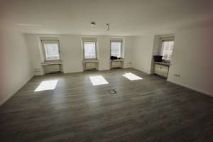 Gepflegte 1-Zimmer-Wohnung mit Einbauküche im Zentrum am Arnulfsplatz. – Zur Schönen Gelegenheit 7, 93047 Innenstadt, Regensburg – Vorschaubild 8