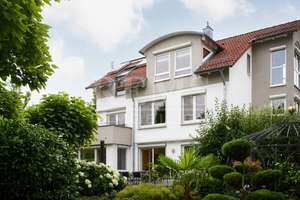 Modernisiertes Einfamilienhaus mit Einliegerwohnung, Küchen, Kamin, Garage und zauberhaftem Garten – Die vollständige Adresse der Immobilie erhältst du vom Anbieter., 73614 Schorndorf – Vorschaubild 26