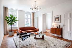 Helle Altbauwohnung mit großzügigem Raumgefühl und viel Potenzial – Die vollständige Adresse der Immobilie erhältst du vom Anbieter., 10179 Mitte (Ortsteil), Berlin – Vorschaubild 1