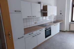 zentrale 2 Raumwohnung mit Einbauküche – Bernhardstraße 38, 9126 Lutherviertel, Chemnitz – Vorschaubild 1