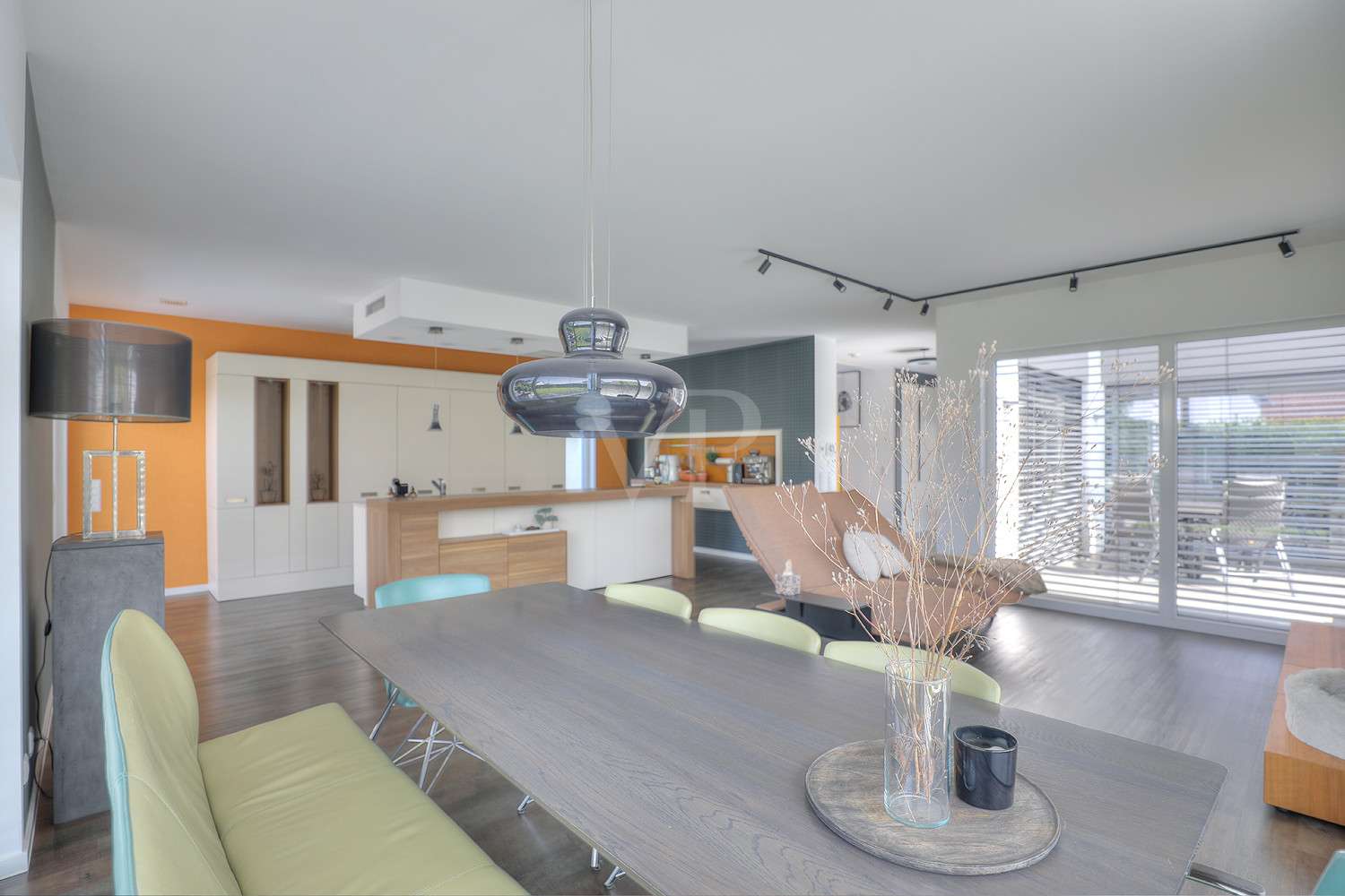 Immobilie in Gemmingen - Zeitlose Architektur in naturnaher Lage – Einfamilienhaus in einer ganz besonderen Art - Bild 0