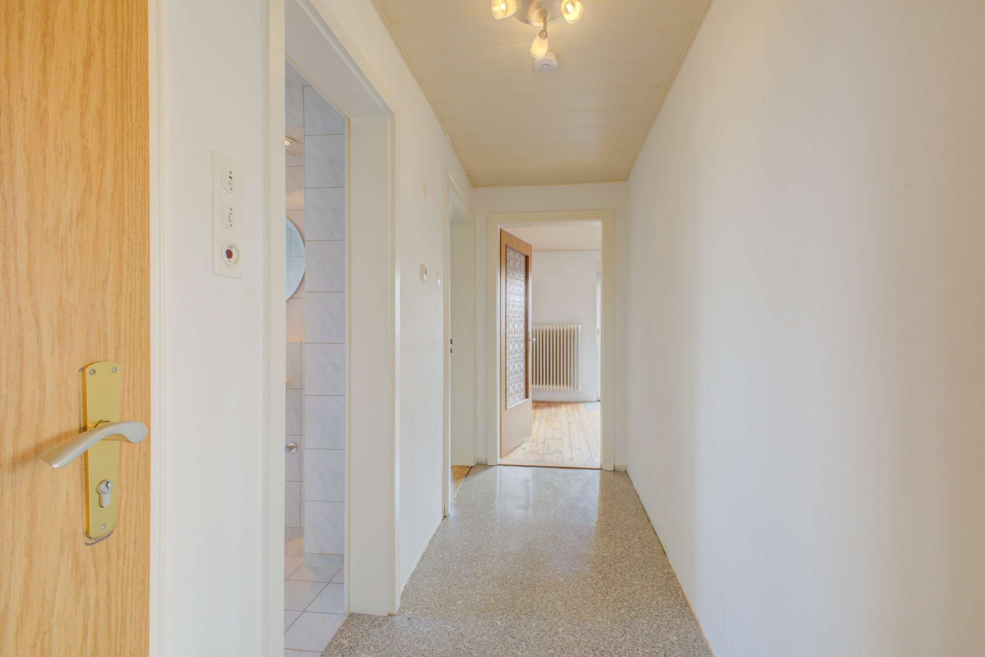 ***NEU*** Ruhig gelegene 2 oder 3 Zimmer-Wohnung mit Balkon in ruhiger Lage von Karlsfeld, Dachau Kreis – Bild 2