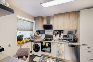 Charmante 3-Zimmer Wohnung – gepflegt und umfassend modernisiert – Die vollständige Adresse der Immobilie erhältst du vom Anbieter., 85055 Nordost, Ingolstadt – Vorschaubild 7