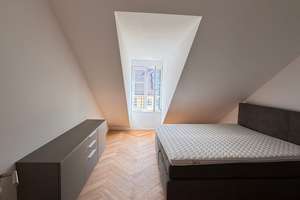 Aussergewöhnlicher Erstbezug: vollmöbliertes 2-Zimmer-Loft mit Terrasse über den Dächern Münchens – Schellingstrasse 32, 80799 Universität, München – Vorschaubild 2