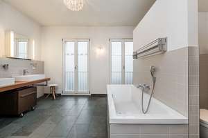 Property thumbnail 12