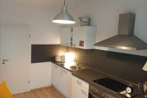 Sehr helle zwei Zimmer Küche Bad Wohnung in Wiesbaden Erbenheim ab 1.7.26 zu vermieten 